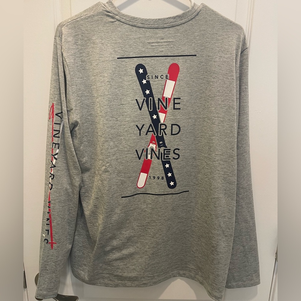 Vineyard Vines Long Sleeve Performance T-Shirt Men’s Size M NWT